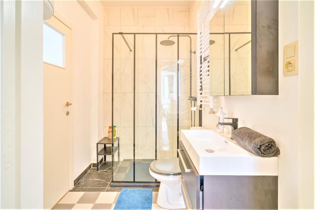 The Lily Lodge In The Heart Of Antwerpen Eksteriør billede